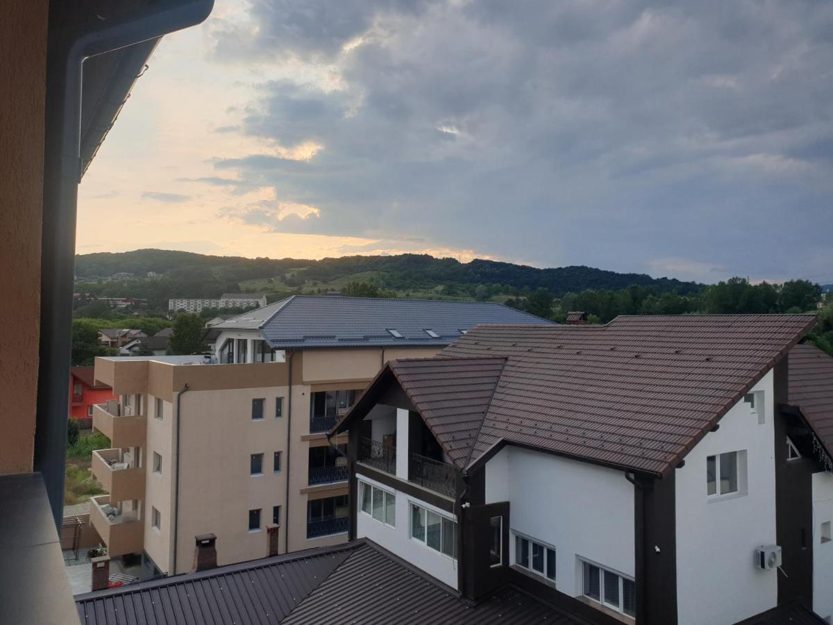 Apartament Dem Radulescu Langa Strand Ramnicu Valcea Luaran gambar